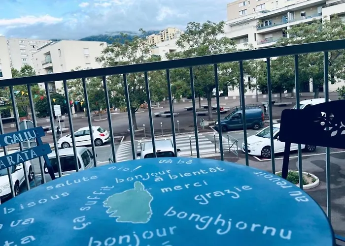 Apartmán 3 Lits Proche Mer, Centre Et Commerces Avec Clim